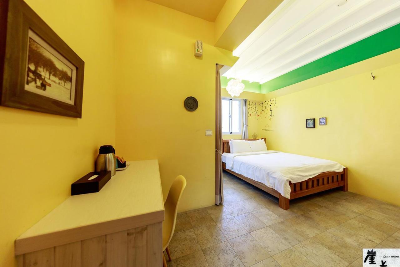 崖上民宿 Cliff House B&B Fengbin Esterno foto